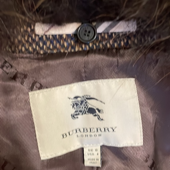 Burberry wool with fur classic coat - Picture 11 of 12